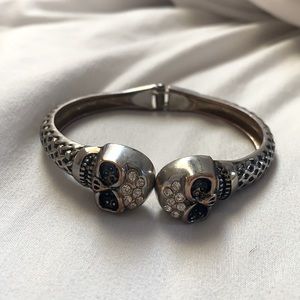 skull bracelet